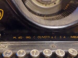 Olivetti-Ivrea-M40-macchina-da-scrivere-1930-2